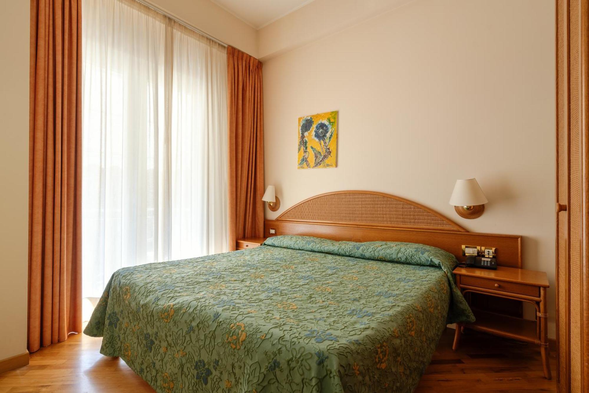 Hotel Scogliera Numana Esterno foto