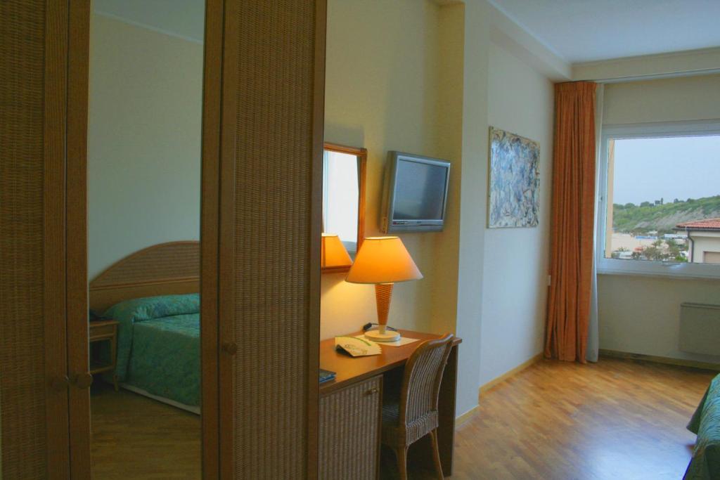 Hotel Scogliera Numana Camera foto