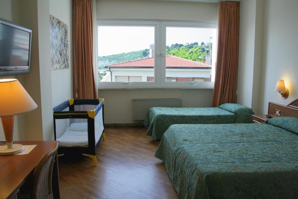 Hotel Scogliera Numana Camera foto