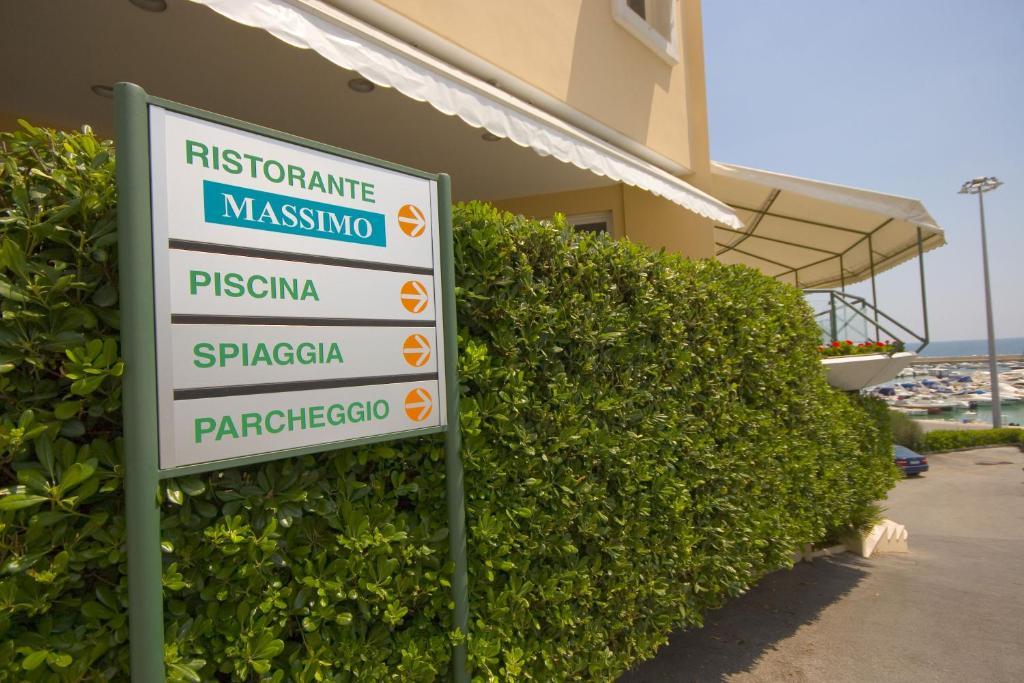 Hotel Scogliera Numana Esterno foto